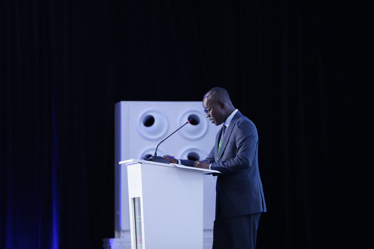 ParadigmHQ's tweet photo. Dr. Albert Antwi-Boasiako, Director-General of the Ghanaian Cyber Security Authority (CSA) presenting word of welcome to the 600+ participants at the Digital Rights and Inclusion Forum (DRIF24).

#DRIF24
#PromotingRightsAndInclusion https://t.co/YcI8jf8PXN