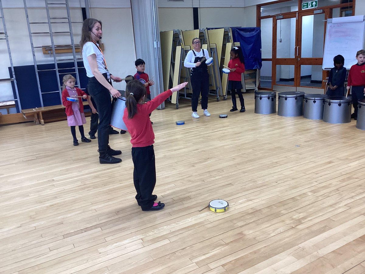 An amazing day with samba drumming with <a href="/BeatGoesOnUK/">Beat Goes On</a>  today. Goldfinch class…