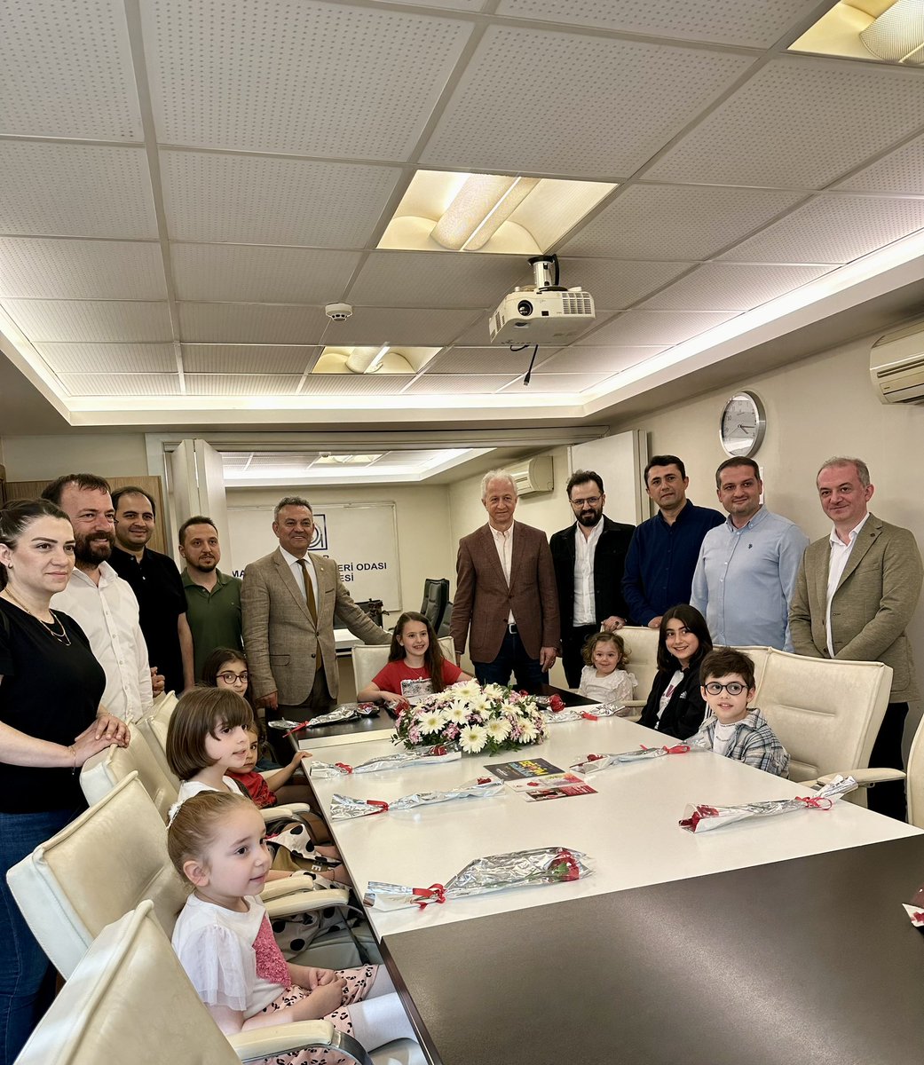 MMO Samsun Şube Yönetim Kurulu, bugün geleceğimizin teminatı çocuklarımıza emanet:) #23NisanKutluOlsun