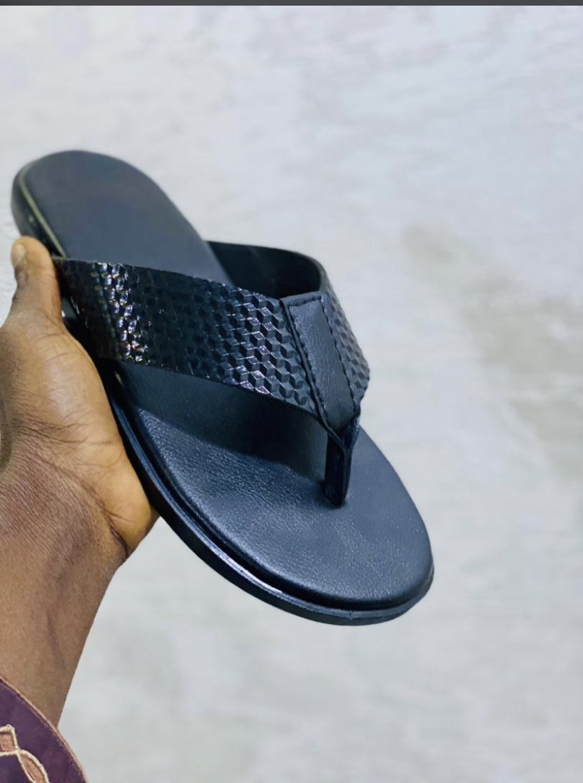 FirstRate_Shoes's tweet image. N6500(WhatsApp 07032888205)

S and F Barca Rain Big Wiz #justiceformaryam #Expulsion #Dollar