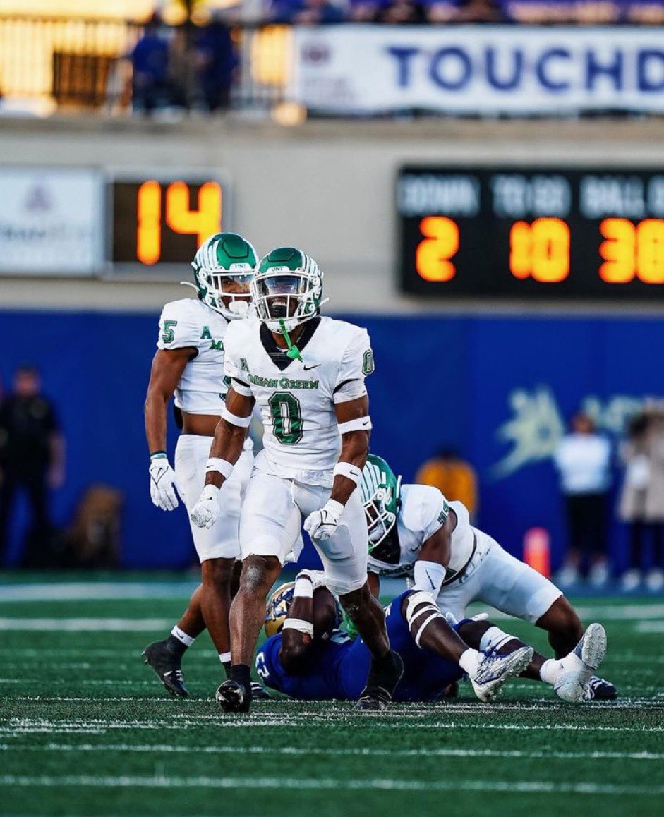 MostFearedoni35's tweet photo. All Glory to God! Blessed to recieve an offer to university of North Texas!
@jwalshrattler 
@CoachBOdom 
@realdpayne 
@BryanWebb4
@satxhsfb https://t.co/uMZhNuzDFR