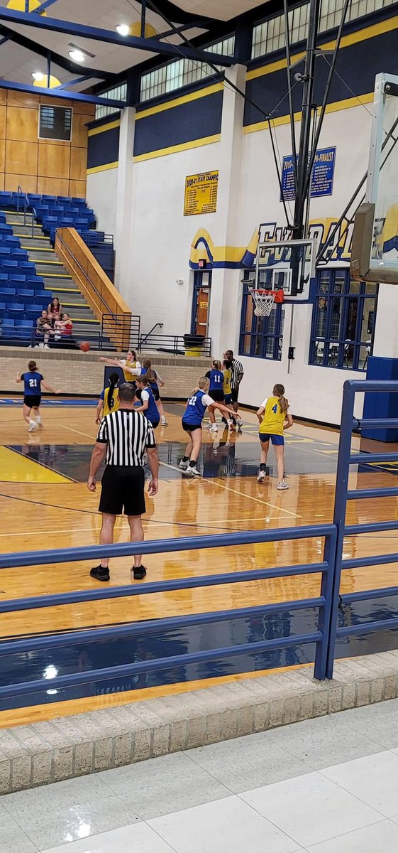ICYMI: Great showing by our ladies yesterday evening in Evadale for our first Spring League game!! 🔥

Time to take the offseason by storm!