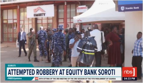 Police have reported the arrest of two individuals following the failed attempted robbery at Equity Bank in Soroti.

@eddy_enuru

#NBSAt430 #NBSUpdates