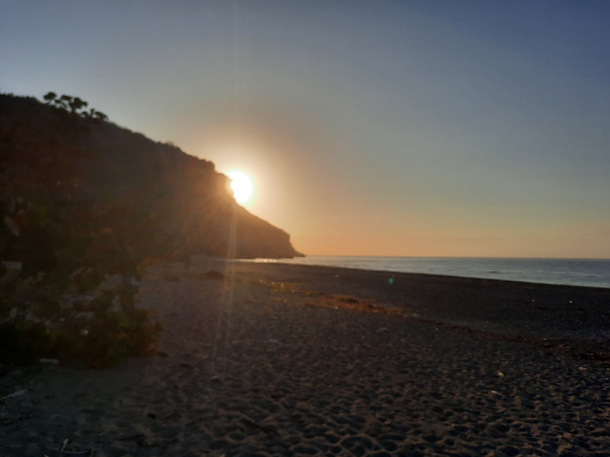 #Guantanamo where begins to get light earlier in #Cuba