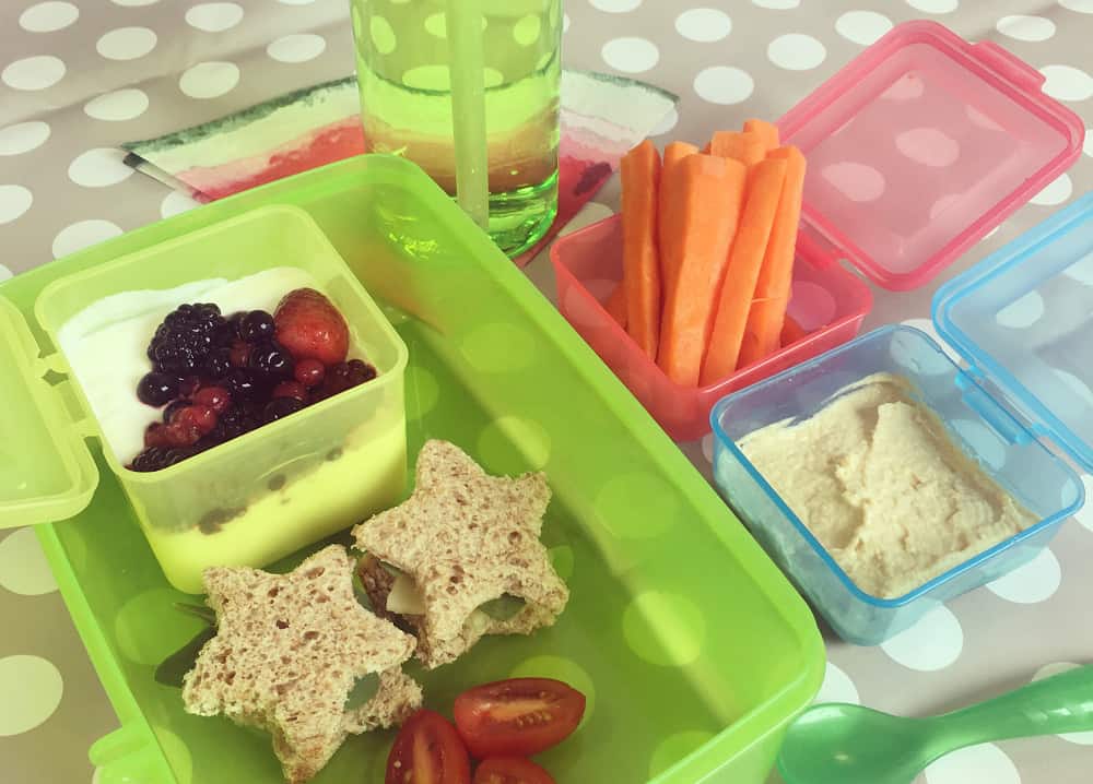 We had a fantastic session with parents @Lower_Meadow Primary this morning discussing 'Healthy Pack Ups & Picnics'! 🥯🥕🥨🍏 We encourage pupils to have a school meal but for those who choose a packed lunch, we looked at simple swaps & ways to make them nutritious & delicious! 😋