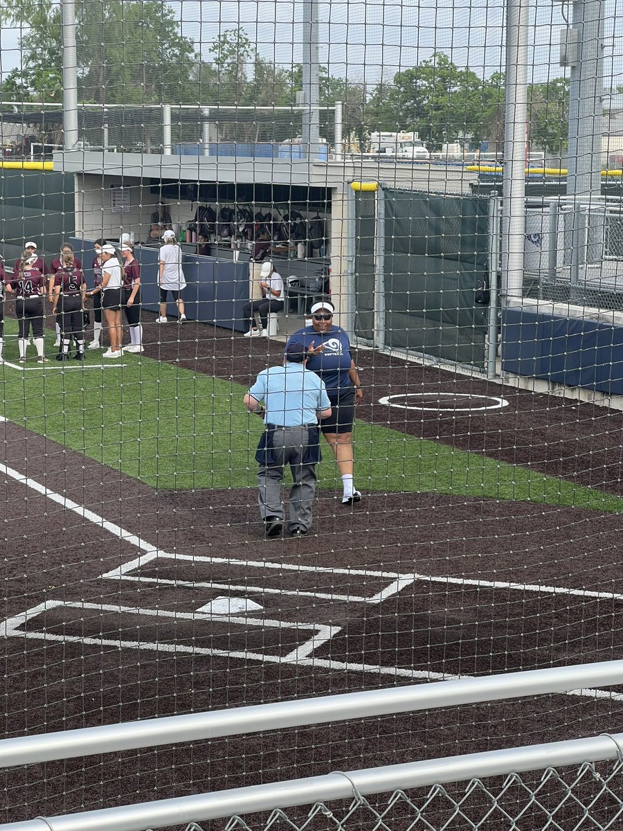 Leanna Davis tweet media