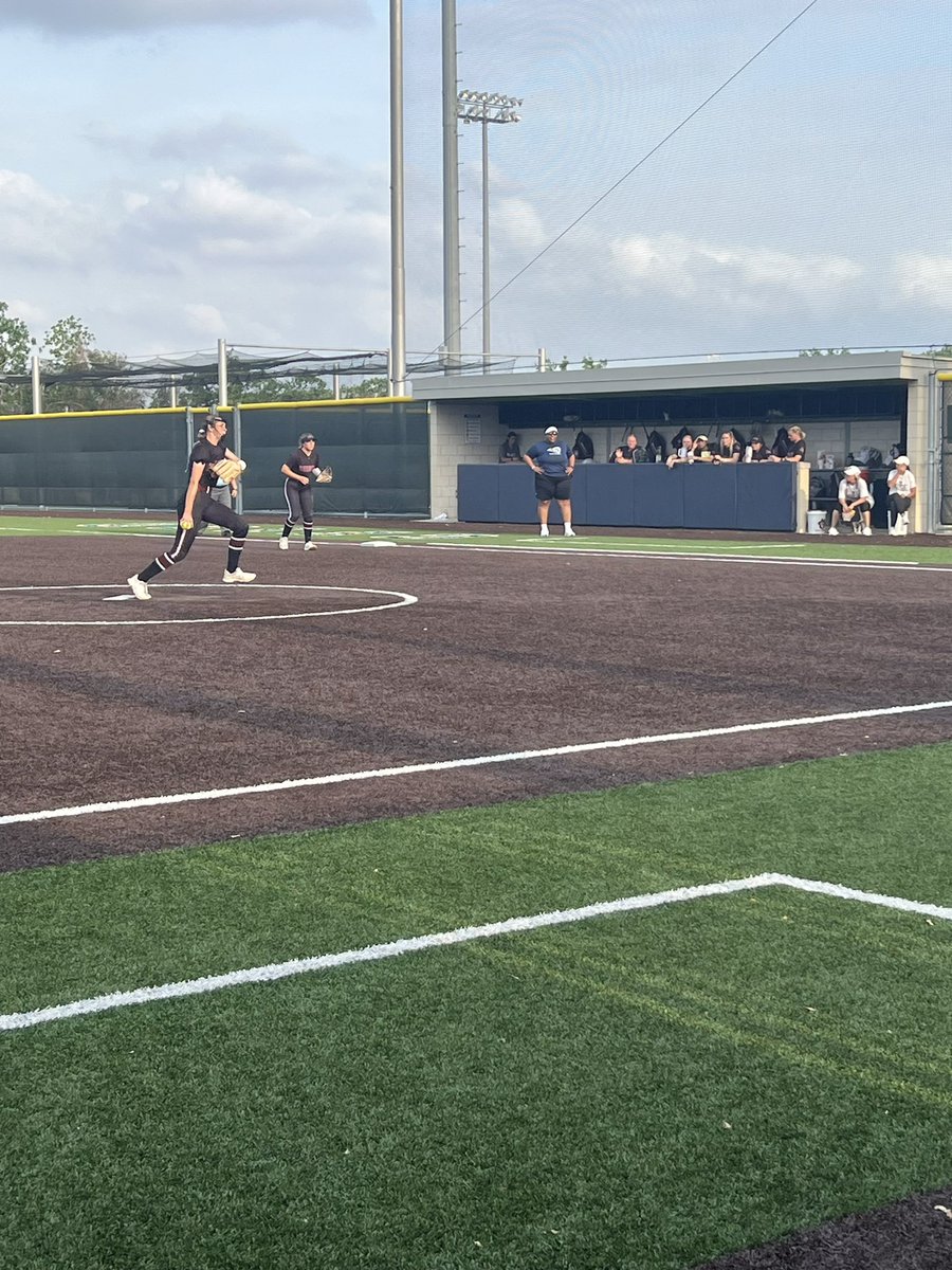 Leanna Davis tweet media