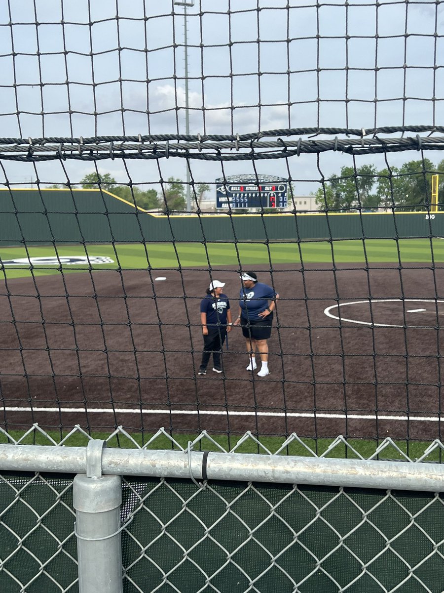 Leanna Davis tweet media