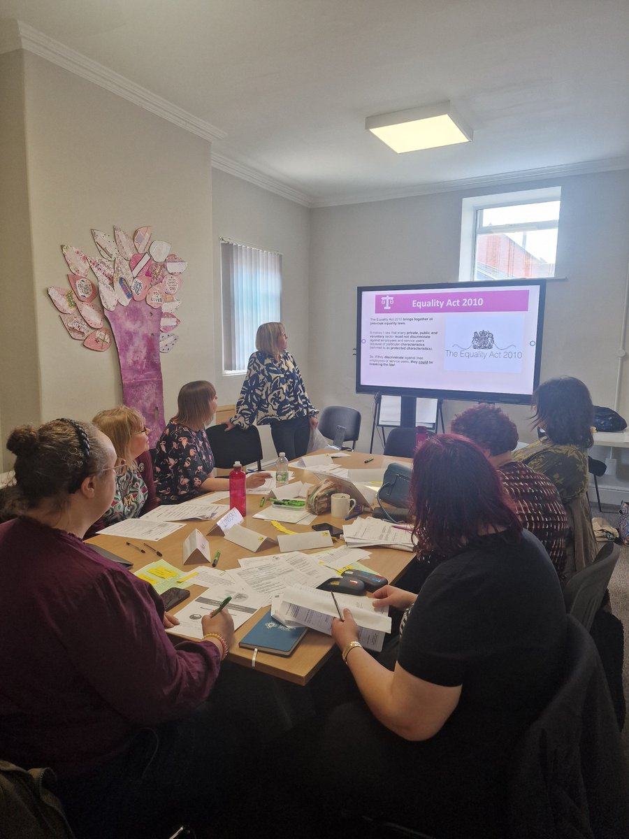 Today @3dtraininguk came in to lead their Neurodiversity Awareness course which looked at understanding neurodiversity and neurodivergence, as well as learn helpful strategies. A very interesting and informative course 💗 #neurodiversity #neurodiversitycourse