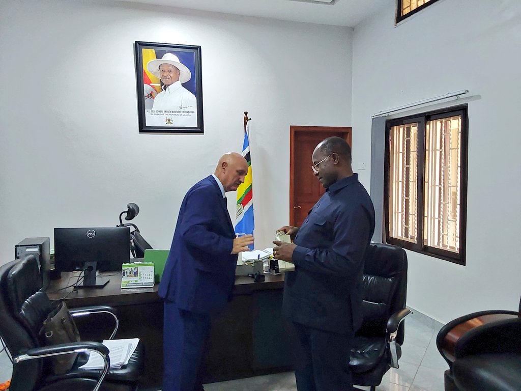 This afternoon, Mr. Alexander Loshchenov, the BRICS International alliance representative of East Africa paid a courtesy call to me in my office. He intimated to me his desire to set up a fertilizer plant in Uganda using natural materials from lake kyoga.