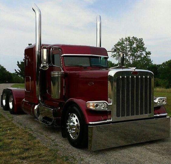 Nice tall stacks on this custom Peterbilt! #Trucking #TruckingDepot #Truckers #Peterbilt