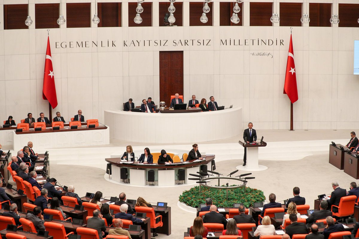 eczozgurozel's tweet photo. TBMM'nin açılışının 104'üncü yılı nedeniyle TBMM Genel Kurulu Özel Oturumunda söz aldım.

"Milletin son seçimlerde, siyasete çizdiği yeni hattın gereği olarak artık milletin gündemi olmayan hiçbir konu, hiçbir tartışma, bu Meclis’in de siyasetin de gündemi olmamalıdır." https://t.co/SmjMRPeVBg