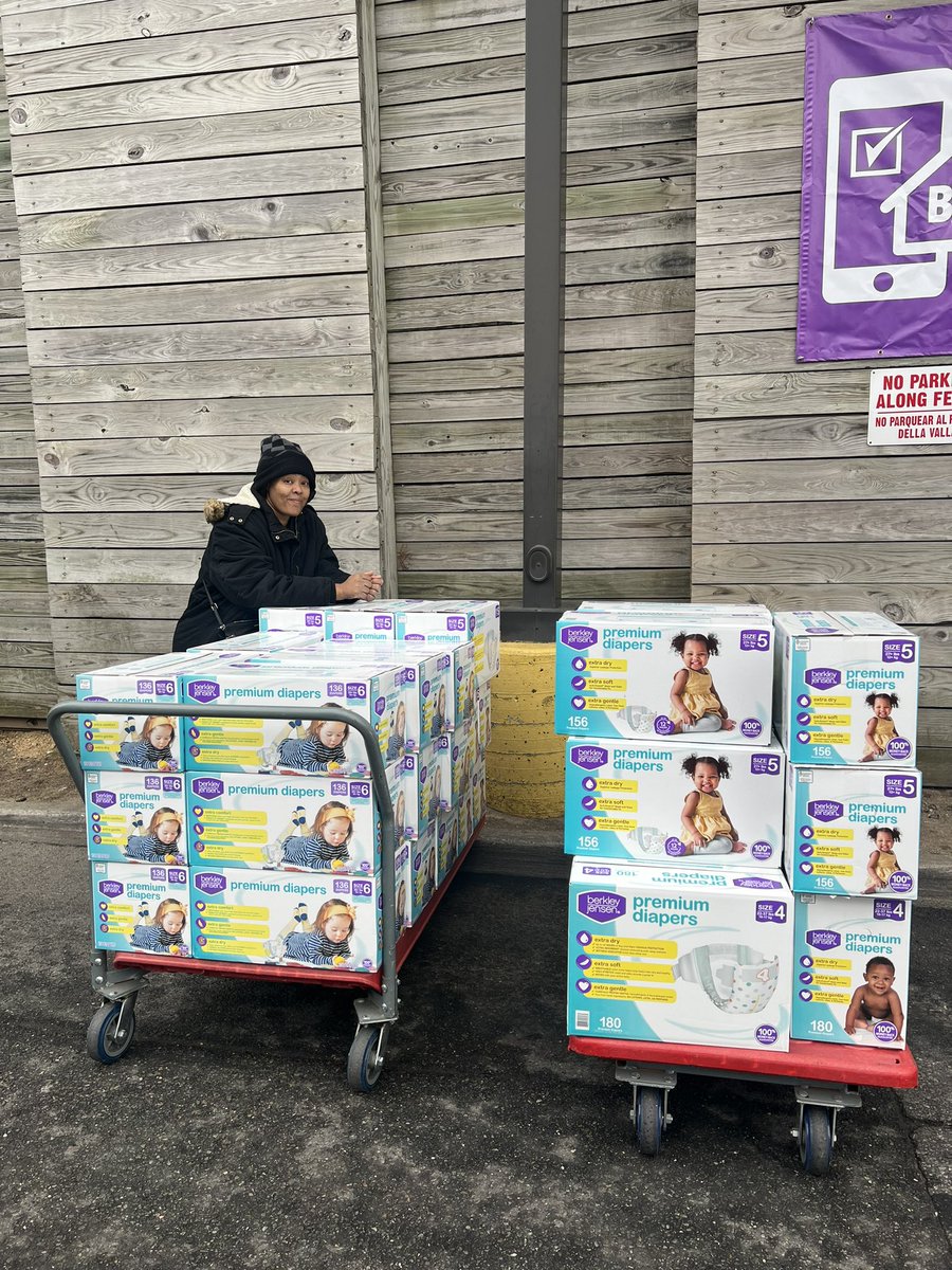 HardingFord's tweet photo. Baby Program: We are a supporting system develop meet the needs of many families in the community.  April 29, 2024 10:00 AM - 12:00 Noon formula donated by @UA3now1 @AdrienneCD28 NYC Council Speaker.

We accept donations:

https://t.co/lpZQJQ0aBc https://t.co/mCKn1G0SmZ