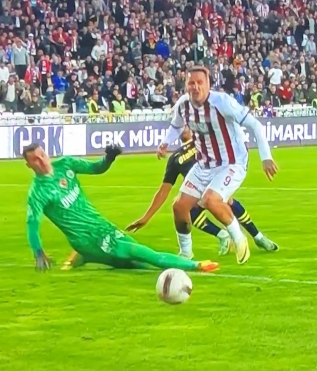 Maestro1O's tweet photo. 4 POZİYSON
4 ÇALINAN ŞAMPİYONLUK! https://t.co/uxuC49m7ei