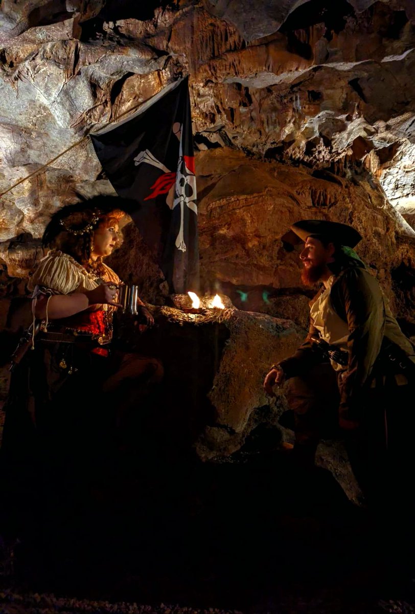 🤫🏴‍☠️ The Pirates are coming🏴‍☠️ 🤫

📆 3rd-6th May

🔗kents-cavern.co.uk/events/categor…