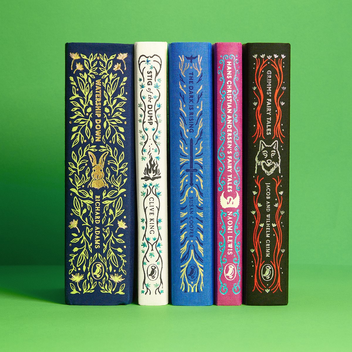 Psst... this GORGEOUS Puffin Clothbound Classics Collection is on sale right now 👀👉 bit.ly/3WbCpjD
