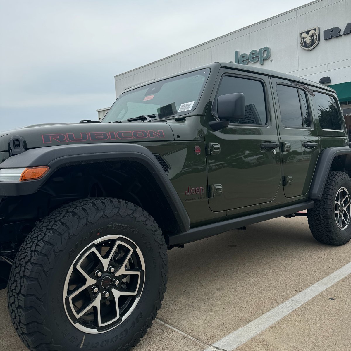 🔥 Congratulations, Jason, on your new Jeep Rubicon! #JeepLove #JeepFam