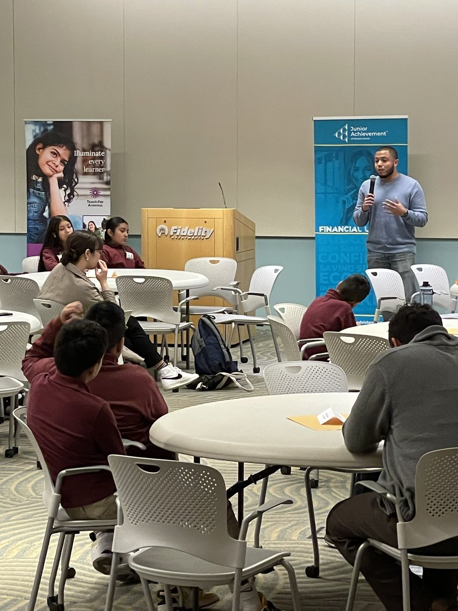 Great to be on the @Fidelity campus today for #EAW24 with students from @SegueIFL! Grateful for the partnership with @TFARhodeIsland teaching kids about #financialliteracy #workreadiness and #entrepreneurship @JA_USA @TeachForAmerica