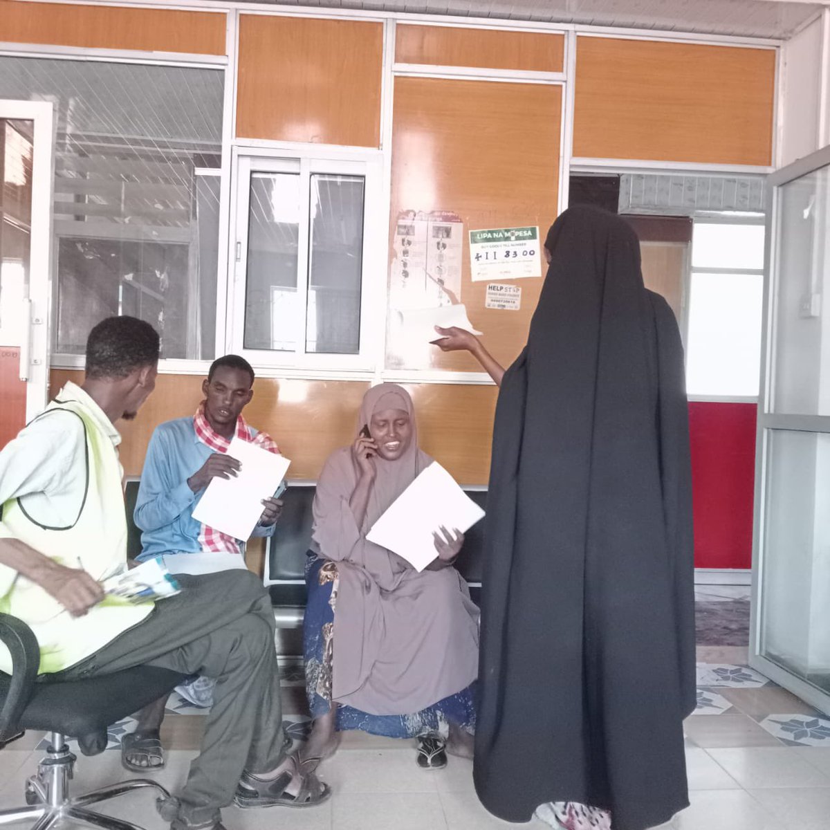 ParanetRight's tweet image. Our doors are wide open for anyone looking to secure birth certificates, passports, or Maisha Namba. 

We&apos;re here to assist you through the process, completely free of charge! 

#ParaNET #BirthCertificates #Passports #MaishaNamba #MyIDMyRight