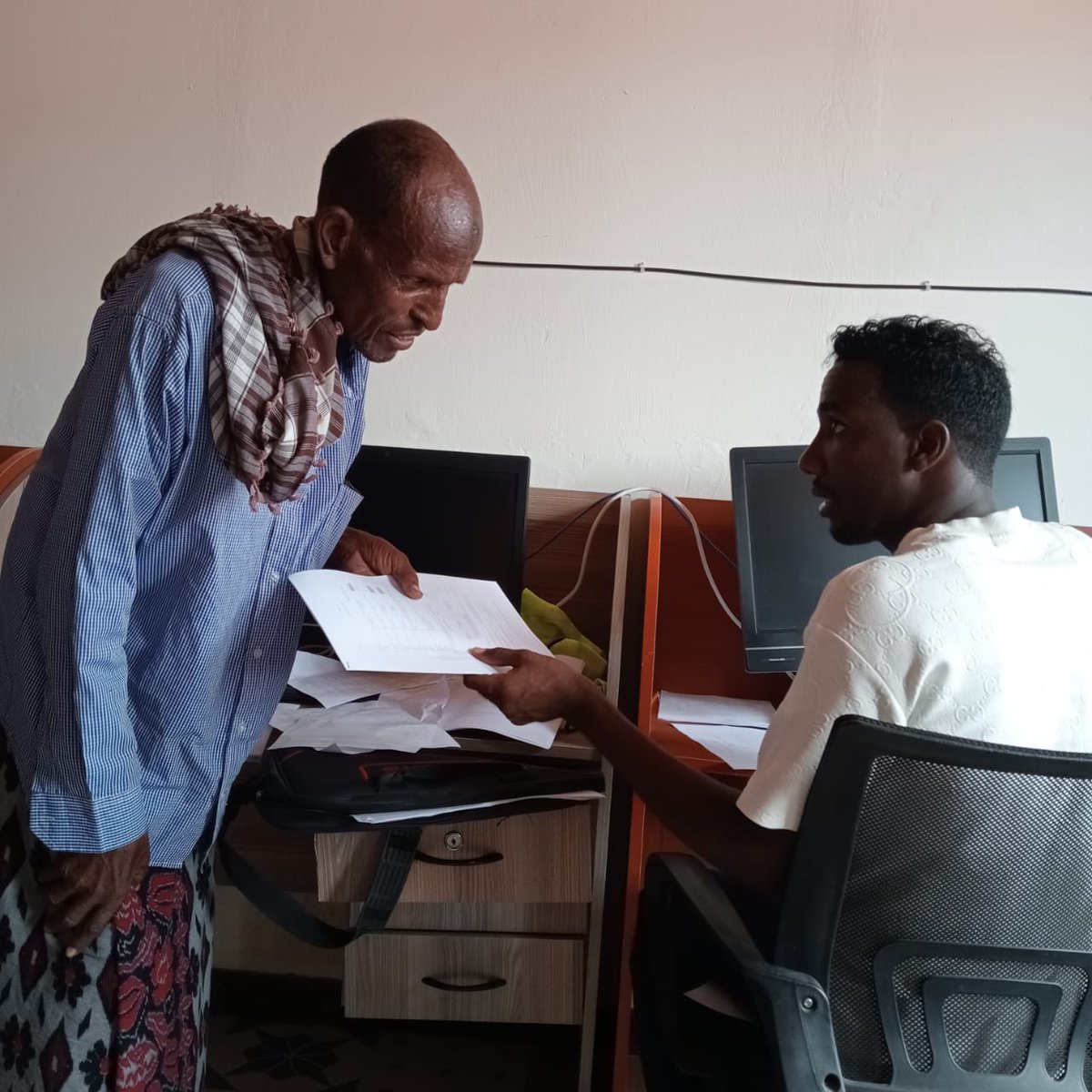 ParanetRight's tweet image. Our doors are wide open for anyone looking to secure birth certificates, passports, or Maisha Namba. 

We&apos;re here to assist you through the process, completely free of charge! 

#ParaNET #BirthCertificates #Passports #MaishaNamba #MyIDMyRight