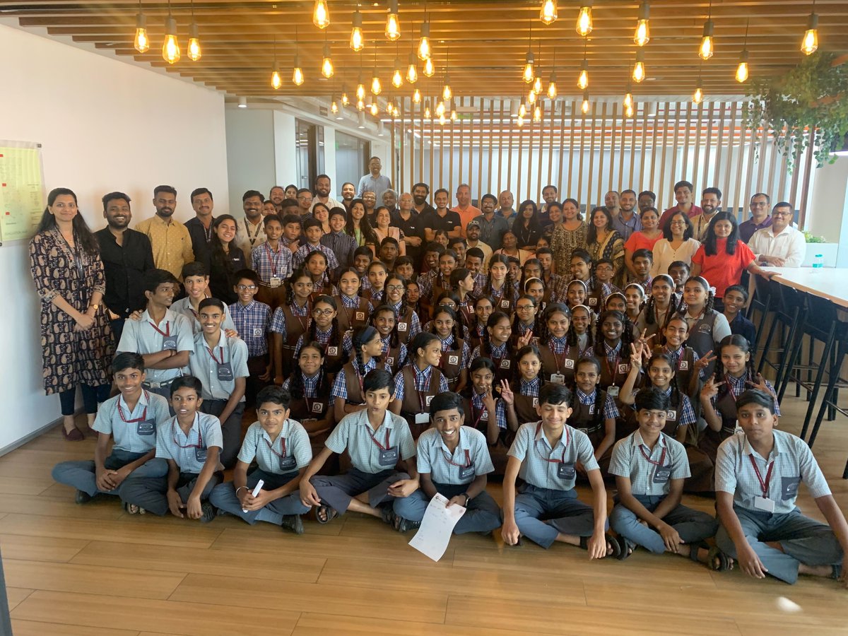 Rocket's tweet photo. Collaboration doesn’t just fuel technological innovation; it also drives positive change in our communities. Earlier this month, our Rocketeers put this into action by giving back to local and global causes for #CommunityDay.🤝🏼

What they were up to: https://t.co/NTd1WugweE https://t.co/kLz471eYWX
