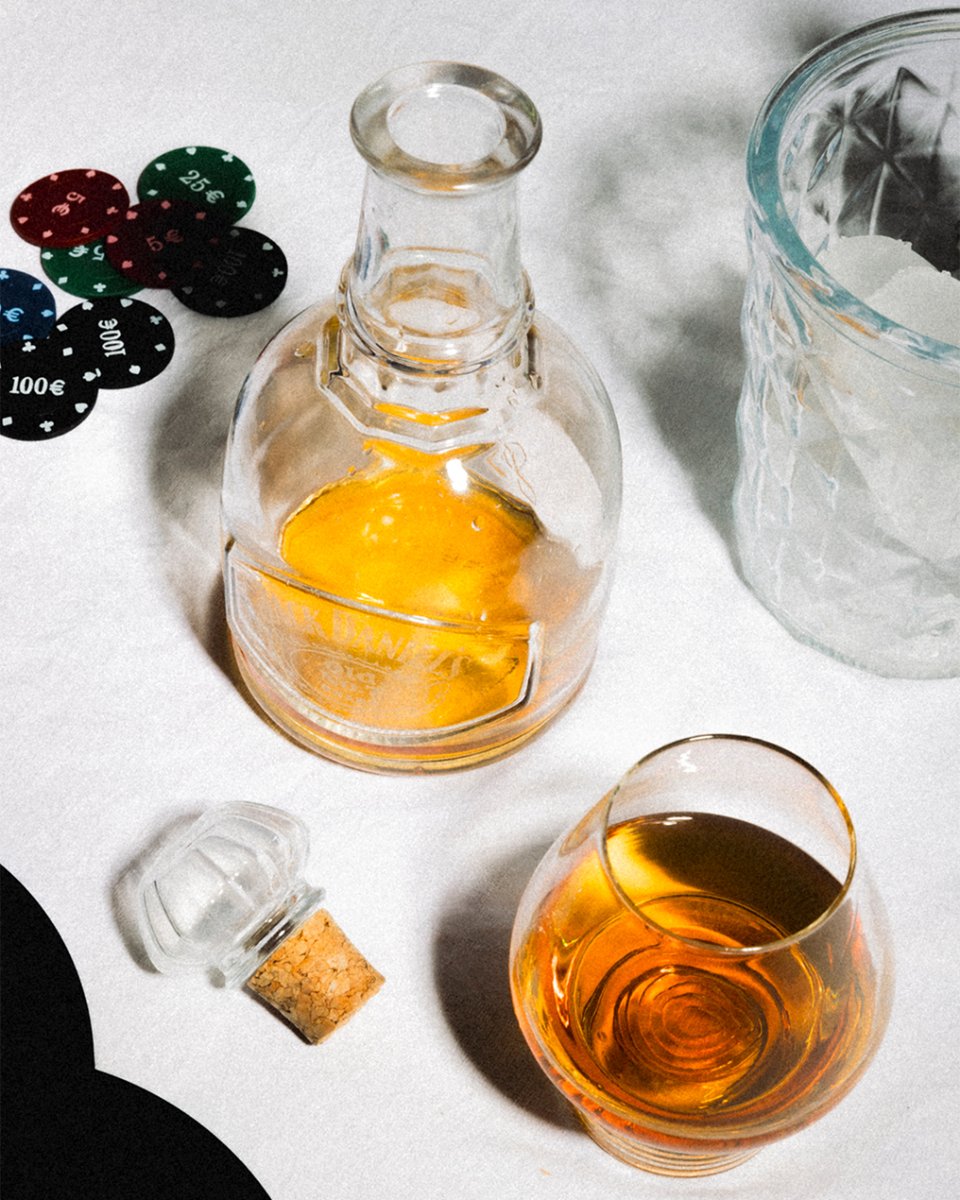 ¿Una copa a lo Mad Men?
#sinapsis10 #SinapsisAgency10 #SinapsisAgency #WeareSinapsis