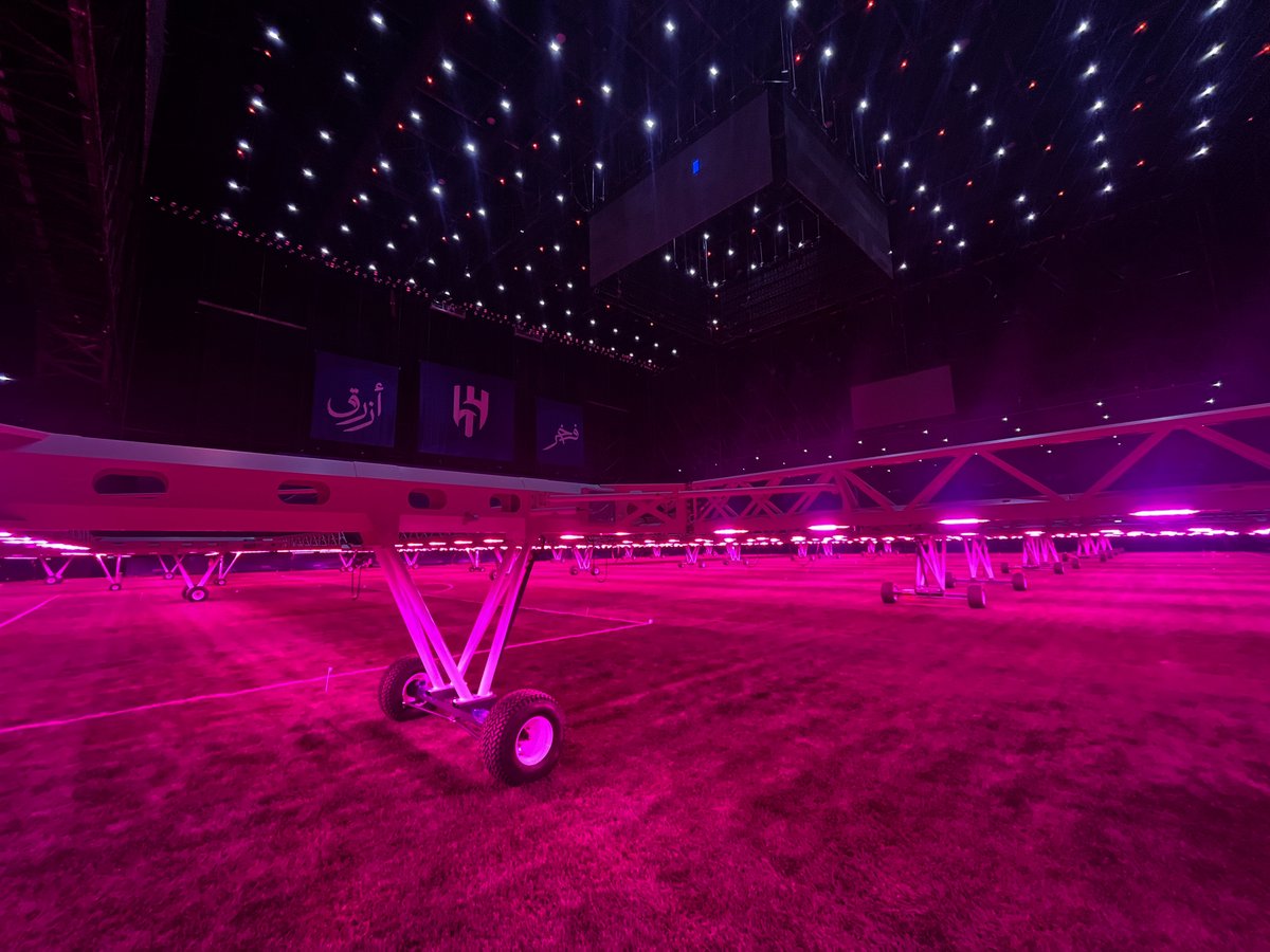 Growing a top-quality pitch in the world’s largest indoor covered football stadium 🏟🌱 Our data-driven technology was implemented at Kingdom Arena to grow high-quality grass - primed to host elite competitions consistently. ✨ #KingdomArena #AlHilalFC 🔵🇸🇦