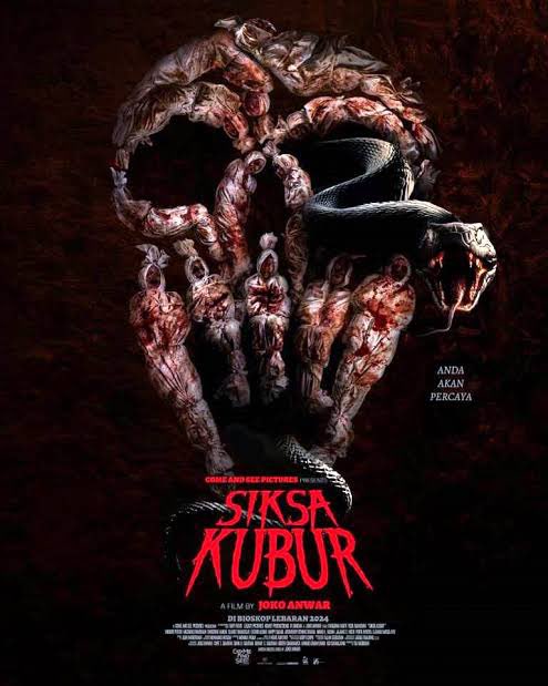 ardibhironx's tweet photo. Nonton lagi Siksa Kubur dan tetep pada kesimpulan, klo Sita dan Adil udah mati pas ikut masuk ke dalam kuburan Wahyu pertama kali.

Gue baru ngeh nih dan jadi teori baru juga klo ternyata, ikut masuk ke kuburan Wahyu itu adalah kali kedua yang Sita dan Adil lakuin. Yang pertamanya adalah ikut masuk ke kuburan pembunuh berantai Ismail Masbeth.

Sita ikut masuk ke kuburan Ismail Masbeth karena menurutnya ia adalah manusia paling berdosa sebab telah membunuh banyak orang. Tapi setelah Sita ikut masuk ke kuburan Ismail Masbeth, gak terjadi apa-apa, gak ada Siksa Kubur. Makanya Sita masih penasaran sampe akhirnya dia ketemu sama Wahyu alias Ilham si donatur pesantren dan pengen Wahyu dikubur di samping kuburan Ismail Masbeth.

Ini bisa diliat dari dialog Adil ke Sita di depan kuburan Ismail Masbeth waktu nguburin pak Ganda, yang bilang klo mereka udah ngelakuin itu (masuk ke kuburan Ismail Masbeth 10 tahun yg lalu). Dan pada waktu ikut masuk ke kuburan Ismail Masbeth, buat ngerekam nya mereka masih pake HP. 

Ini ditunjukin pas Adil ngomong ke Sita “nih aku tadi pinjem ini, baterenya bisa tahan lebih lama dari batere HP” pas ngasih handycam ke Sita waktu mau masuk kuburan Wahyu. 

Dunia nyata di film ini hanya sampai pada ular mendekati Adil, ketika Adil “sadar” dan melihat ular itu pergi, udah bukan lagi dunia nyata, pada scene itu lah Siksa Kubur Sita dan Adil dimulai sampai film selesai.

Scene ular di kuburan itu emang sebegitu pentingnya sebagai penanda dan pembatas antara dunia nyata dan Siksa Kubur. Makanya di poster film nya si ular mendapat porsi yang cukup besar.

Scene Adil berhasil ngeluarin Sita dari kuburan Wahyu udah jelas banget gambarin klo ada bekas luka dan bengkak di bagian leher dan mata Adil, dua-duanya di sebelah kiri. Itu clue besar klo bekas gigitan ular cobra yang jadi penyebab Adil mati. Ditutup dengan pertanyaan MAN ROBBUKA yang kenceng bagai petir di siang bolong mengarah ke Sita.

Gambaran Munkar Nakir juga jelas terlihat persis seperti omongan Wahyu bahwa “Mereka akan terlihat sangat tampan dan rupawan bagi yang beriman, dan akan terlihat sangat menyeramkan dan menakutkan bagi yang tidak beriman”.

Jadi kejadian chaos di Panti Jompo sampe ada yang meninggal dan bunuh-bunuhan itu cuma halunya dan bagian dari Siksa Kubur nya Sita aja. Terbukti di scene akhir film, bu Nani masih hidup dan nonton rekaman video di HP nya Wahyu, karena jelas tangannya pake cincin motif lumba-lumba dan ada dialog ajakan plesir dari pak Pandi.

Yang lebih memperkuat lagi klo Adil dan Sita itu udah mati, pas setelah ritual pemanggilan roh, bu Juwita sempet kemasukan roh Adil dan ngomong ke Sita nyuruh nyelamatin Ismail. Abis itu Sita lgsg nelpon Adil dan ternyata Adil lagi kerja.

Oia Adil Sita masuk pesantren itu semata-mata bukan hanya karena bapak ibu nya meninggal ya. Rencana masuk pesantren gratis itu juga udah sempet dimention Adil kecil di toko roti sebelum ibu bapaknya meninggal, waktu Sita kecil bilang biaya sekolahnya makin mahal sementara keuangan keluarga nya lagi morat marit.

Adil juga kayaknya dari kecil udah dikasih clue agak “menyimpang” deh. Pas Adil bilang mau dimasukin pesantren, ama Sita malah diledek klo Adil bakal keliatan cantik klo pake jilbab. Terus juga pas lagi di-bully 2 temennya di toko roti, si temen nya ngejilat-jilatin roti di depan Adil.

Nonton pelm @jokoanwar kayaknya emang gak bakal pernah cukup sekali deh. Nonton lagi bakal nemu hal baru lagi, gitu aja terus sampe penonton nya tembus 5 juta 😅

Jadi klo masih ada yang niat mau nonton lagi, gaskeun aja gaes mumpung masih tayang di bioskop. Bjir panjang juga ini gue ngetik, udeh ah capek wkwkwkwkwk
