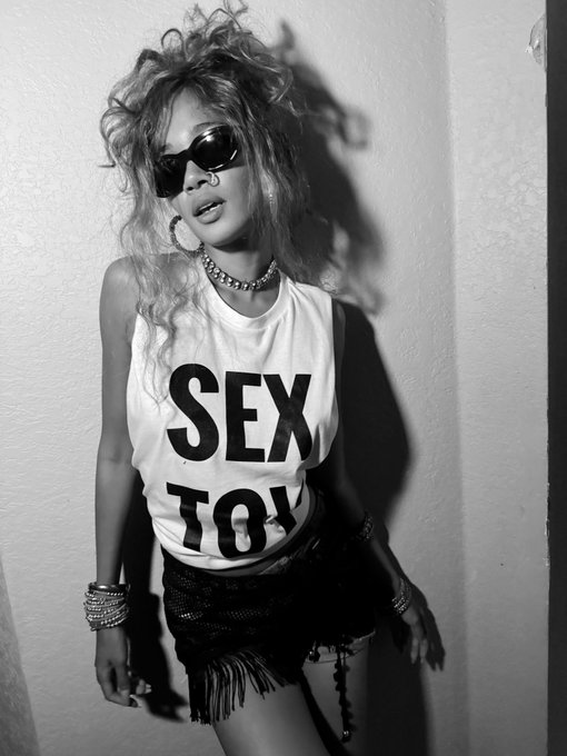 Birthday fit https://t.co/WwpFXvEy8W<a href="/tag/mondayzzz"class="tags"><span>#mondayzzz</span></a>