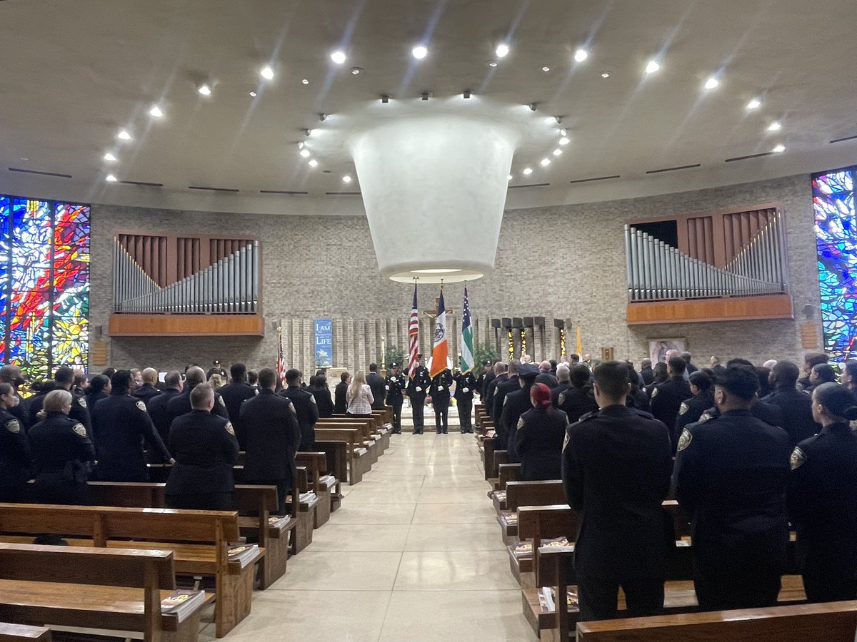 NYPD Ceremonial Unit tweet media