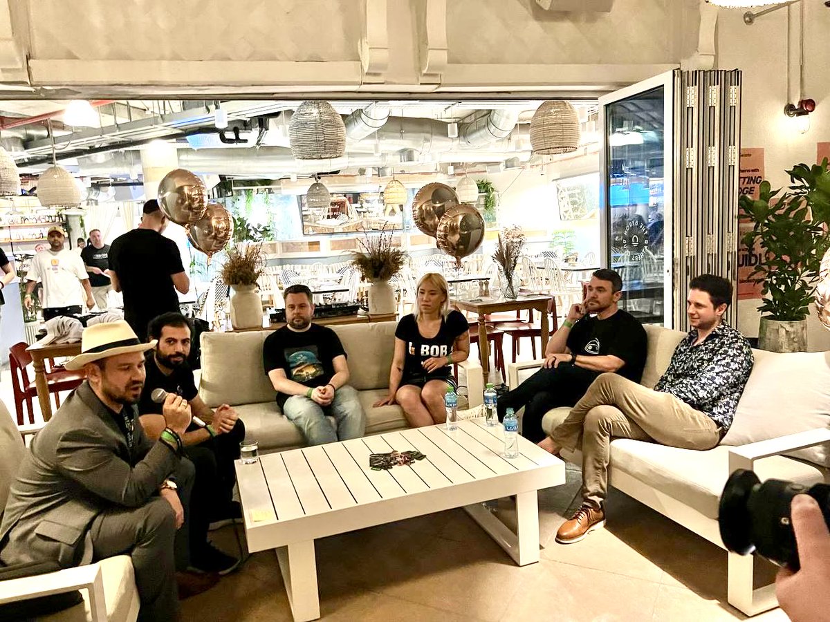 Had a great time in Dubai speaking about the $BTC L2 ecosystem with @build_on_bob @dWalletLabs @Hyperlane_xyz @cartesiproject and @CryptoRocky. It was a great event sponsored by @gelatonetwork @0xPolygon and @AvailProject with an incredible list of attendees building in web3!