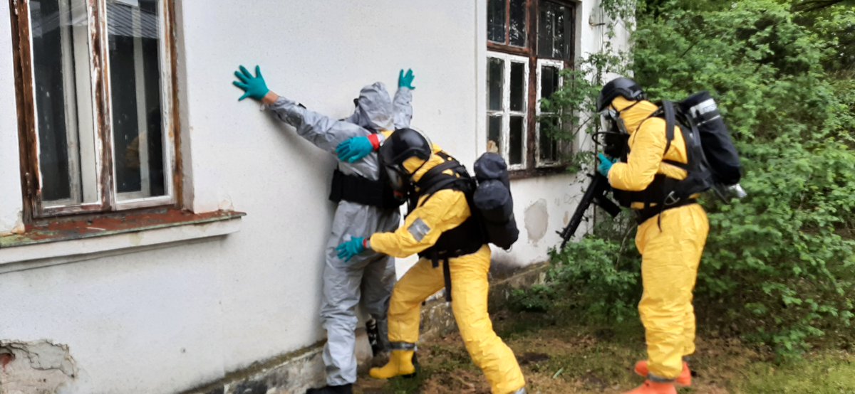 Under the EU's LEICA Counterterrorism project for Central Asia, special forces from Kazakhstan, Kyrgyzstan & Turkmenistan advanced their CBRN-E response skills in a training in Slovakia, boosting regional security preparedness: t.ly/Bz3Y0 #EUForeignPolicy in action