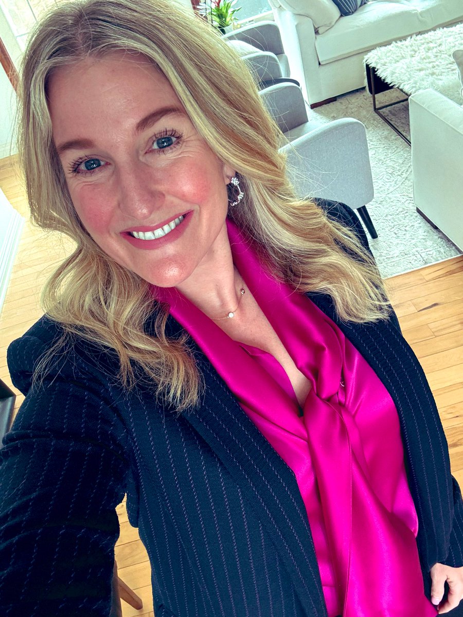 Packing today for 3 trips in next 10 days: 1️⃣Austin, Tx for Baylor Scott and White Womens Leadership Event / Keynote💪🏼👩🏼‍⚕️ 2️⃣Toronto for @scahq Annual Mtg - 3 talks on communication, periop consult, & burnout 3️⃣Miami for Women in Ortho, Keynote on 🗣️ Strategies🙌🏼 Who will I see?
