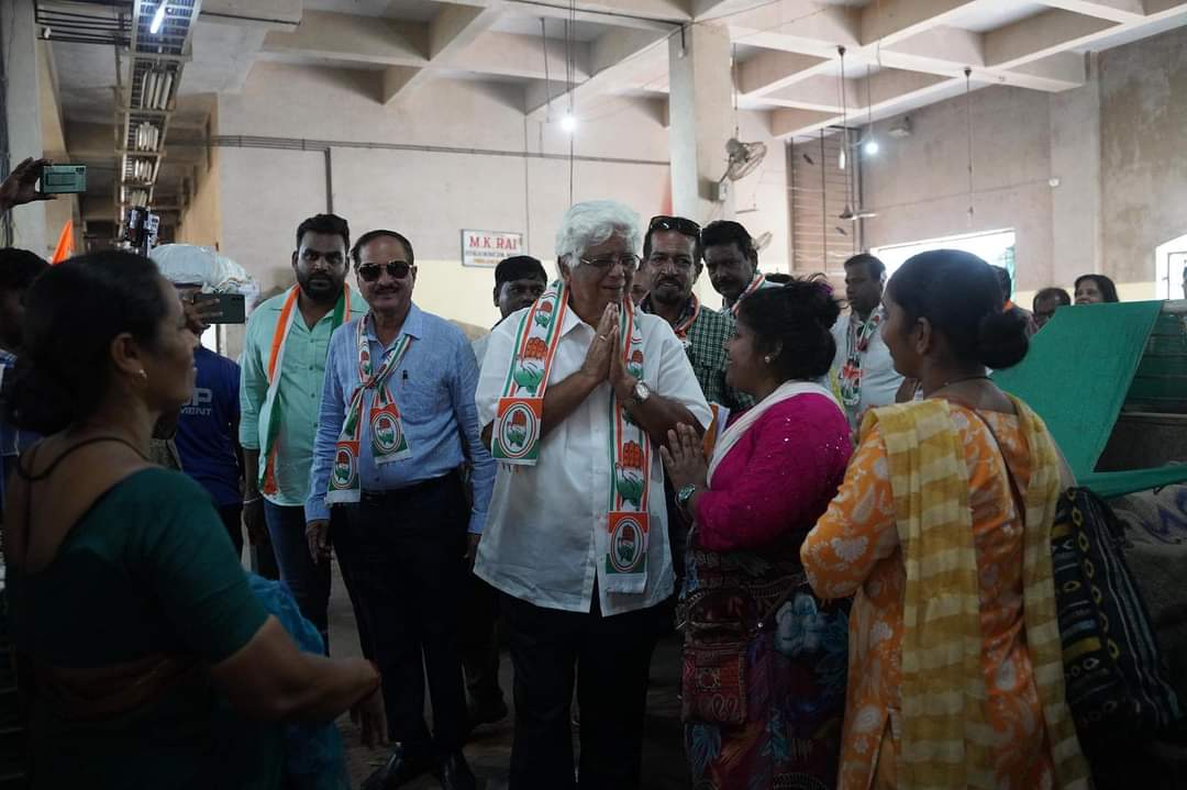 Richard_mkm's tweet photo. Ponjekar's are firmly with @bhaikhalap ..... Congress winning North Goa with a margin of 25 k +
#HaathBadlegaHalaat
#GoaWithCongress
#HaatVishwassacho
#HaathMayecho https://t.co/gNIMXdgIa3