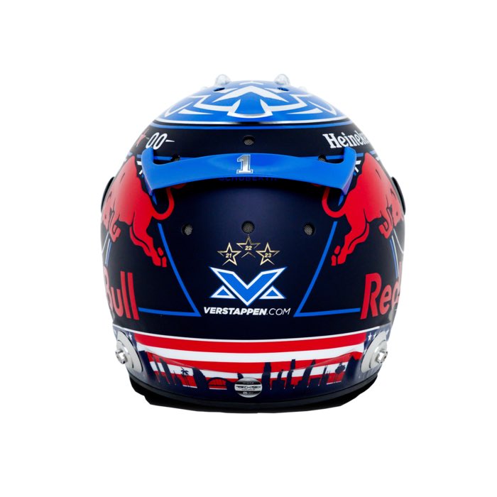 The most beautiful helmet for all the 3 US GPS💙⭐️