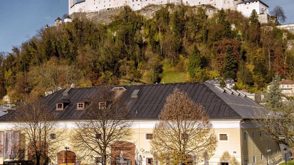 Schauspielhaus Salzburg sucht künstlerischen Leiter und setzt auf sechs Augen sn.at/salzburg/kultu…