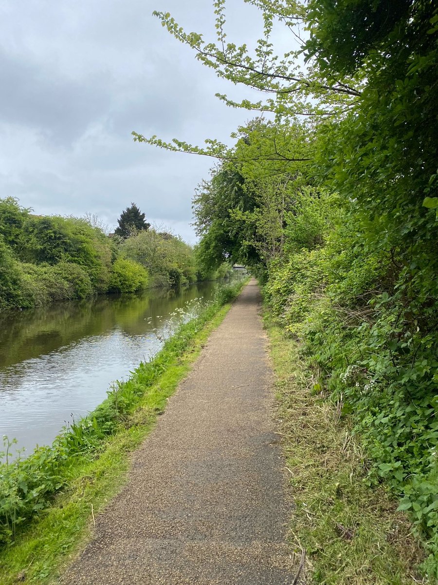 Patrols completed today of the Grand Union Canal, Shadwell Drive, Smiths Farm, Ravenor Park, and Greenford Broadway. A reassurance visit was also completed by the team to a recent victim of crime to see what further support the team can offer #mylocalmet