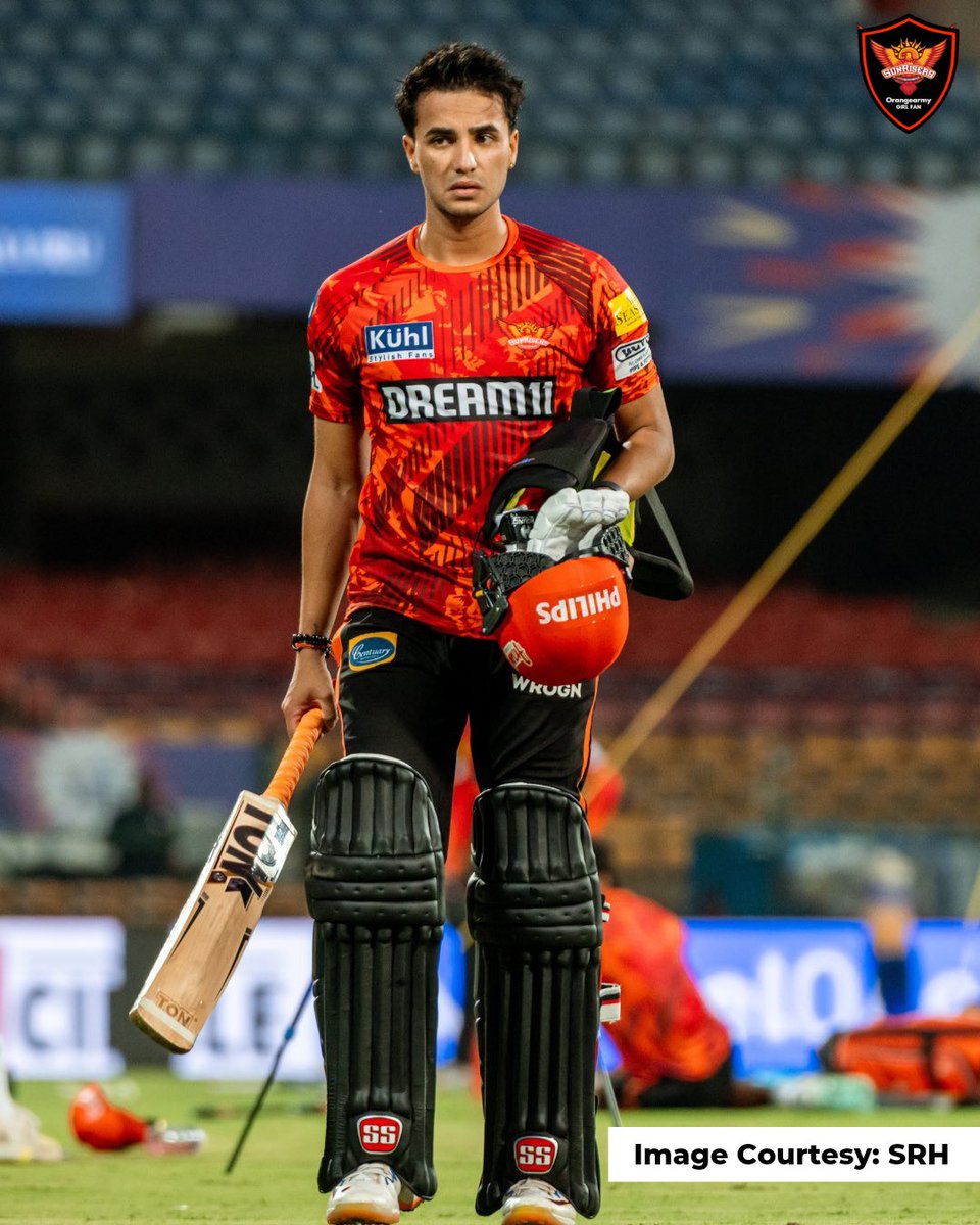 Orange Army tweet media