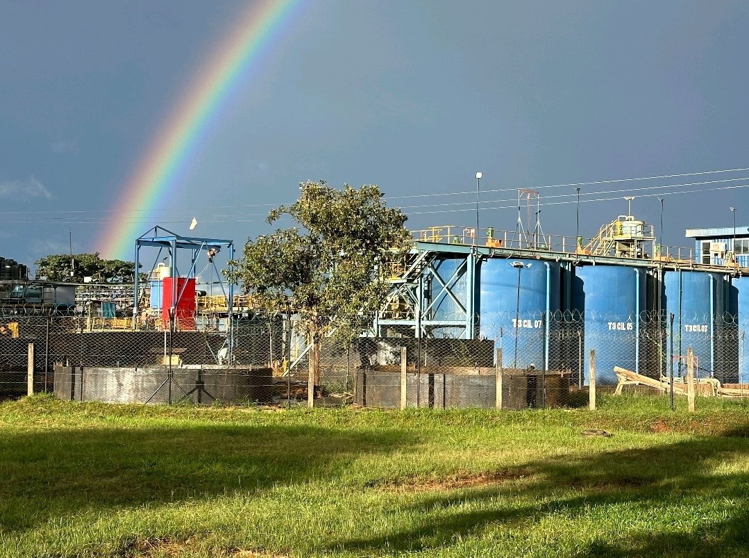 TRXGoldCorp's tweet photo. Mother nature could not have graced us more on this Earth Day, than with this beautiful rainbow over our Buckreef Gold operation. Thanks to our teammates on site for sending this photo our way, and for always being mindful of the environment in which we operate.
#ESGmining https://t.co/L6gAF1Krs4