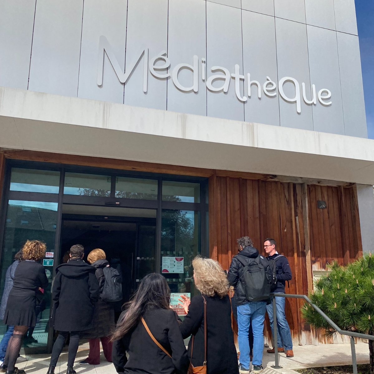 BibliothecaX's tweet photo. Discover how @valparisis in France boosted library access with Bibliotheca’s open+! By extending hours without increasing staff, they are bridging cultural divides and enhancing community engagement.
Learn more: https://t.co/u3GJBkuSdp #OpenPlus 📚🕖 https://t.co/nEIBsjiDgi