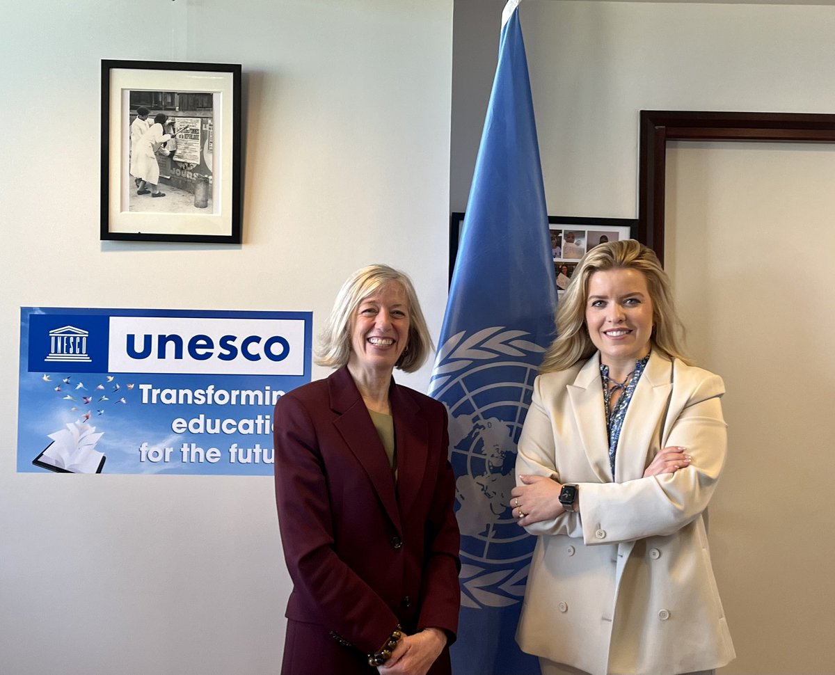 Great exchange this morning between ADG @SteGiannini & @aslaugarna Minister of Higher Education, Science & Innovation 🇮🇸 on @UNESCO 🇺🇳 and digital learning, 2019 Convention & recognition of qualifications, #SDG4, education for sustainable development and more!