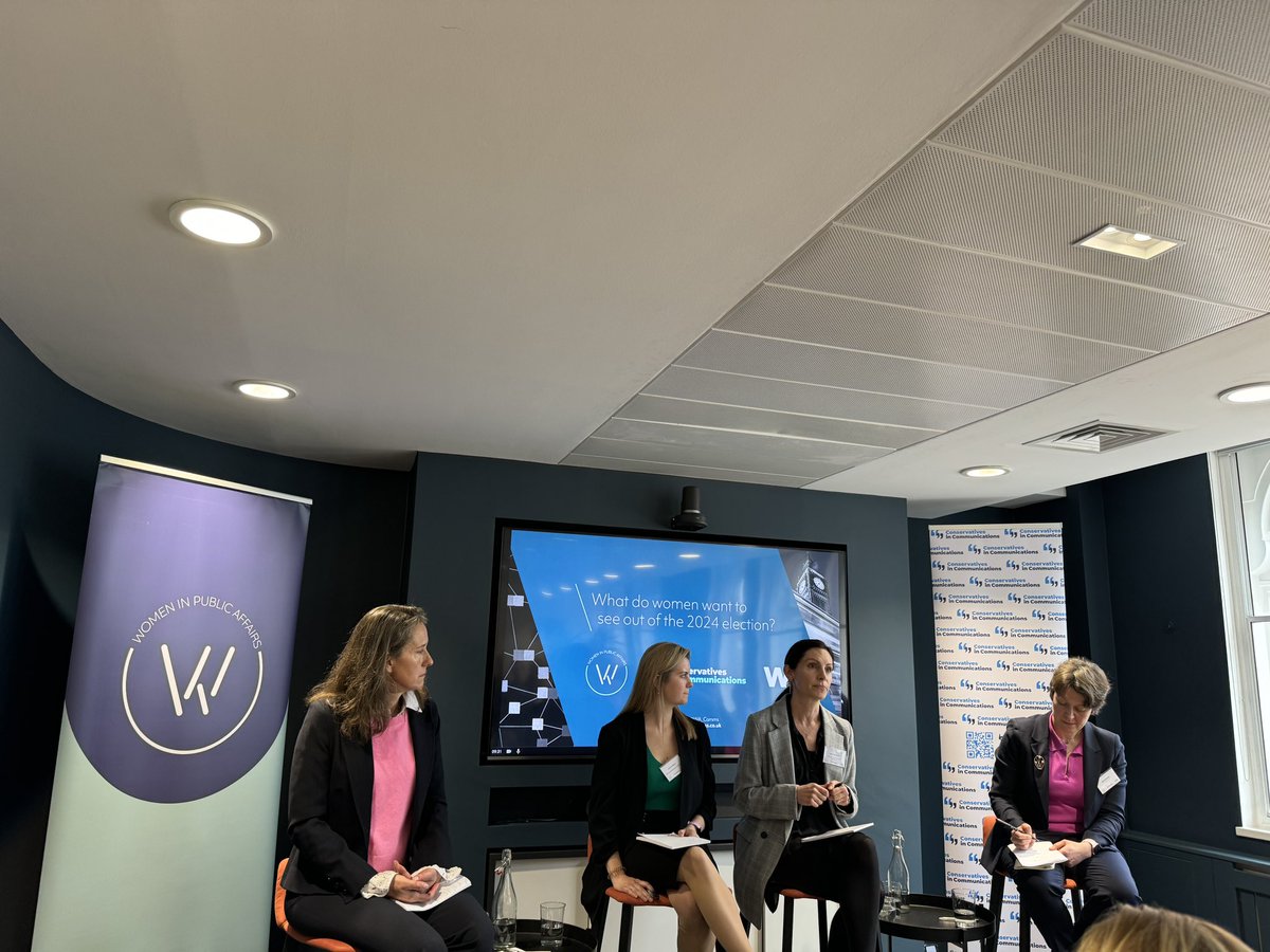Great to be at the @ToriesinComms & @WomenInPA candidates event this morning at @WA_Comms. Lots of conversations about policy priorities going into the general election