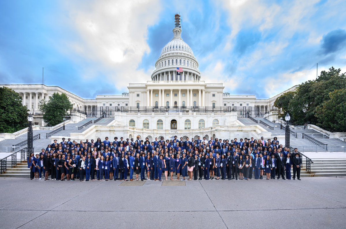 Relive Jack and Jill of America, Inc.'s EPIC Ninth Biennial On The Hill Summit ! It was full of surprises and special guests, including a momentous appearance from VP Kamala Harris. Read the article here: linkedin.com/pulse/relive-j… #jackandjillinc