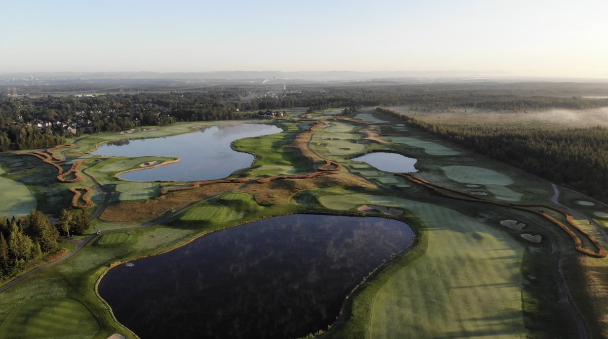 Chers membres,

Nous sommes ravis de vous annoncer que la saison débutera le vendredi 3 mai.

Profitez-en pour lancer votre saison, le parcours est en excellente condition pour la période de l'année!