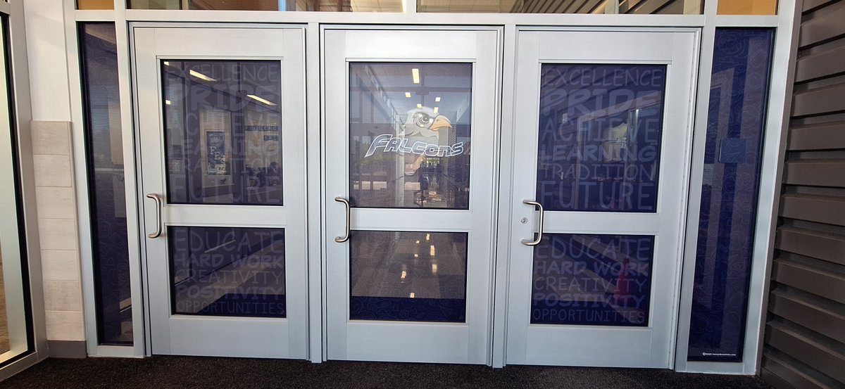 imagemakers4u's tweet photo. Florence ELEM Window Screens!! @FESfalcons @KellerISD https://t.co/1RZIefdFxU
