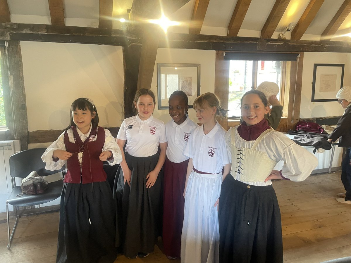 A great day for Year 5 learning about local history at the Commandery in Worcester. @BromsSchool @BromsPrep