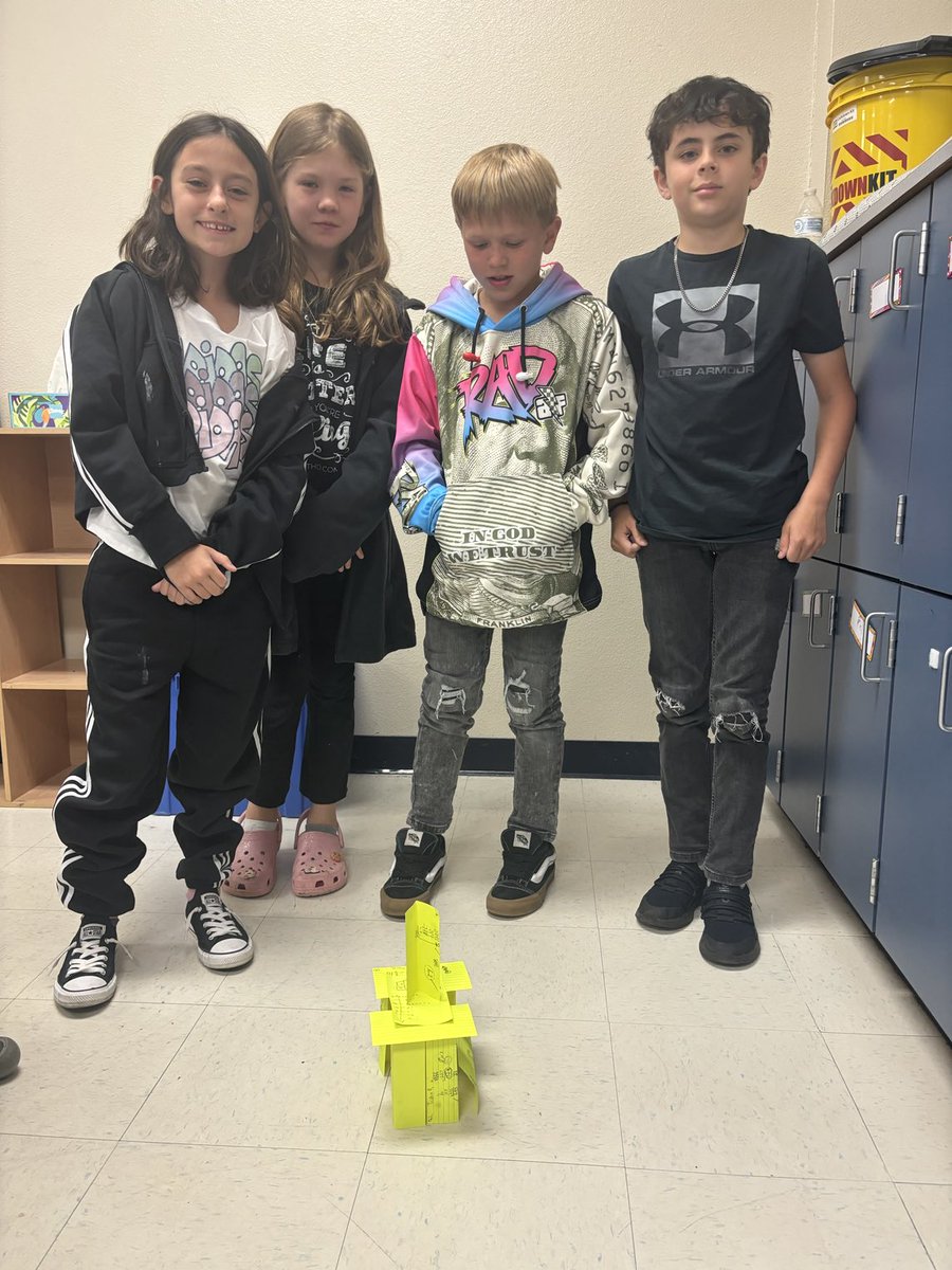 Smith_Nikki80's tweet photo. We created towers with our correct answers. The more we answer correctly, the higher we can build! ⁦@MoundMustangs⁩ https://t.co/UdSkiysga9