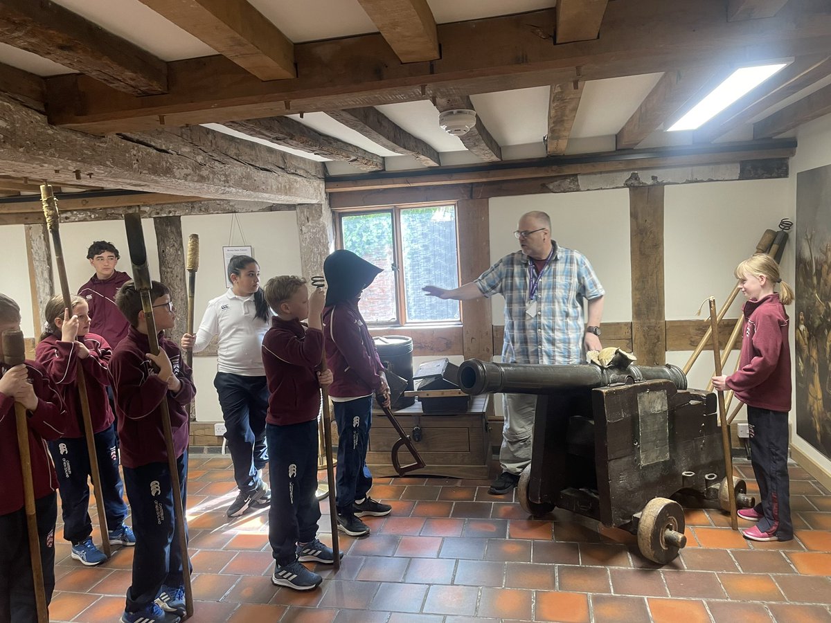 A great day for Year 5 learning about local history at the Commandery in Worcester. @BromsSchool @BromsPrep