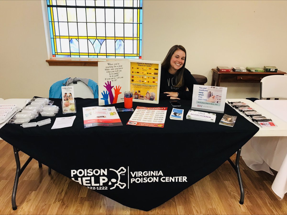 We had a great time on Sunday, providing #poisonprevention info at the Hidden in Plain Sight event in Baskerville presented by the SRO's of Mecklenburg County Sheriff's Office and the Southside Wellness Coalition !

📢Have an upcoming event? Reach out poisoncenter@vcuhealth.org