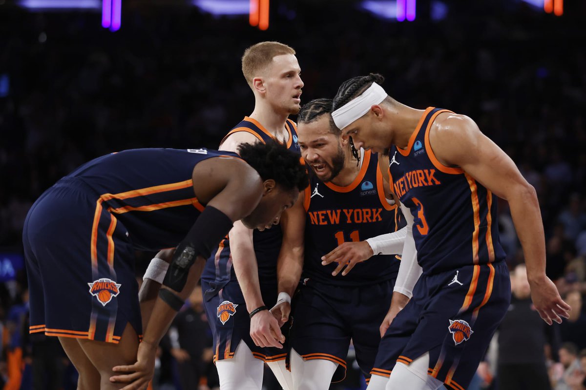 HOUR 4 PODCAST WITH @HDumpty39 & @RothenbergESPN: Dave & Rick continue to discuss the #Knicks Game 2 win against the Sixers, which includes the not-so-well received Philly call of the final seconds. LISTEN: cms.megaphone.fm/channel/ESP488…
